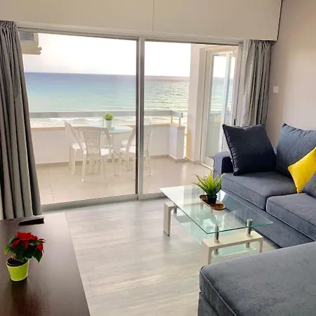 Apartment Zenobia Beach No.601 *